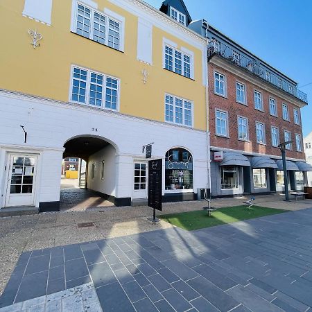 Aday - Charming Apartment In The Pedestrian Street Of Frederikshavn Exterior foto